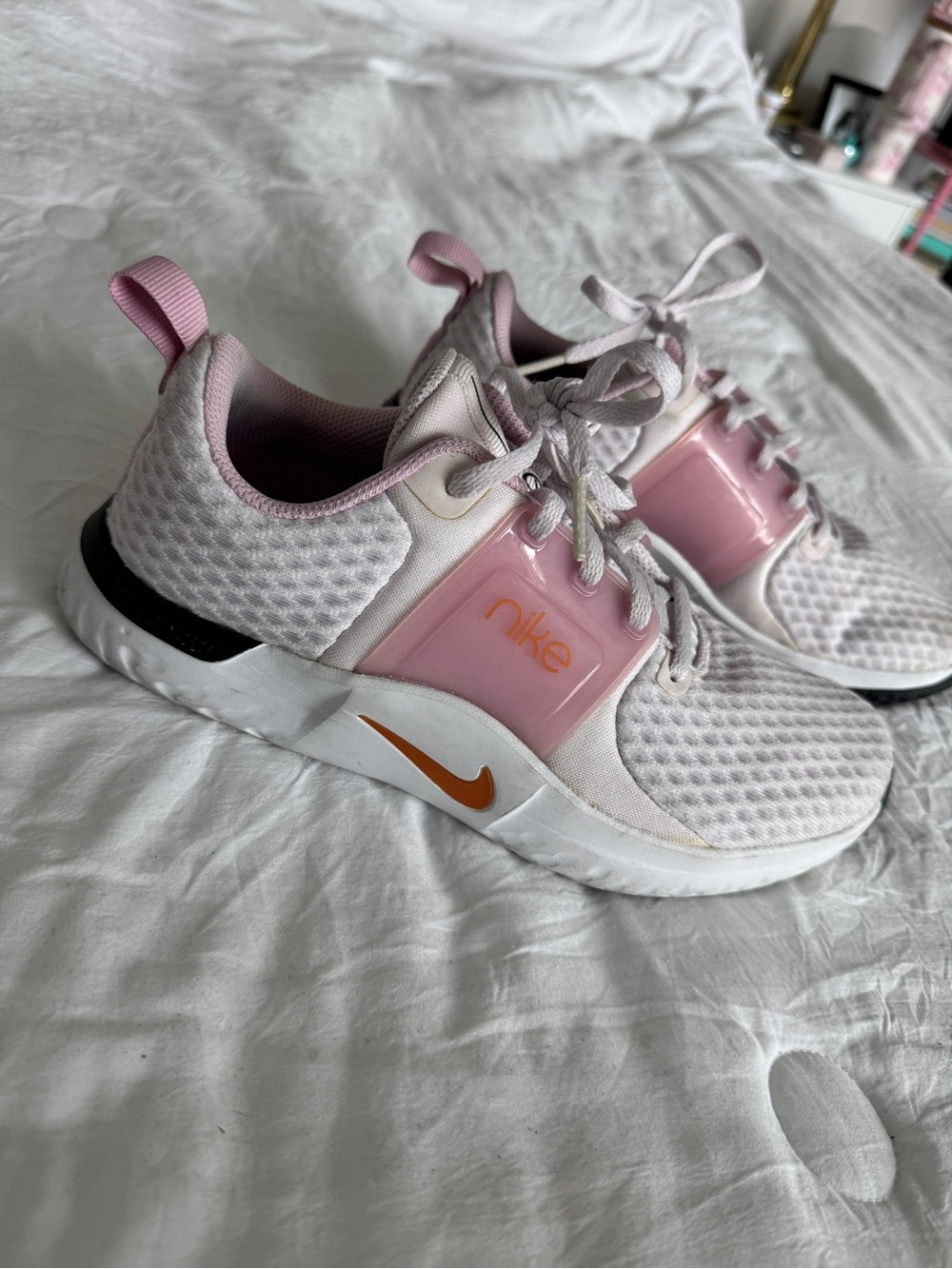 Nike Women's Pink and White Athletic Sneakers